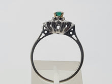 Load image into Gallery viewer, 5372: Vintage: 18ct White Gold Emerald Geometric Set Cocktail Ring- pristine condition- nice weigh