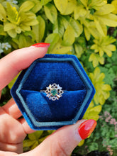 Load image into Gallery viewer, 5372: Vintage: 18ct White Gold Emerald Geometric Set Cocktail Ring- pristine condition- nice weigh