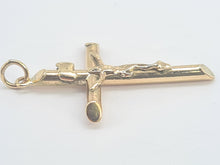 Cargar imagen en el visor de la galería, 5609:Vintage: 9ct Gold Crucifix pendant 2.5cm - lovely condition