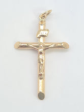 Cargar imagen en el visor de la galería, 5609:Vintage: 9ct Gold Crucifix pendant 2.5cm - lovely condition
