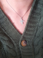 Load image into Gallery viewer, 5857: Vintage: 9ct White Gold Pave Multi- Diamonds Cross Pendant- crisp & sparkling