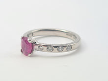 Cargar imagen en el visor de la galería, 6034 Vintage: Platinum Pink Ruby 8 Brilliant Cut Diamonds band- crisp, clean, eye candy