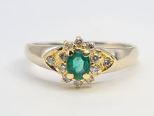 Cargar imagen en el visor de la galería, 6044:Vintage 18ct Mixed Gold Emerald 12 Diamonds Dress Ring- Rare example