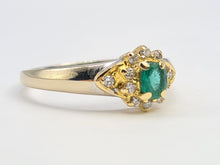 Cargar imagen en el visor de la galería, 6044:Vintage 18ct Mixed Gold Emerald 12 Diamonds Dress Ring- Rare example
