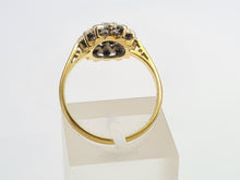 Load image into Gallery viewer, 6052 Vintage & Old: 18ct Gold Blue Sapphire 12 Diamonds Flower Head Ring