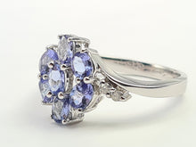 Cargar imagen en el visor de la galería, 6056: Vintage: 14ct White Gold Violet Blue Tanzanites Cluster Ring- crisp, sparkling eye candy