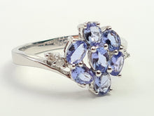 Cargar imagen en el visor de la galería, 6056: Vintage: 14ct White Gold Violet Blue Tanzanites Cluster Ring- crisp, sparkling eye candy