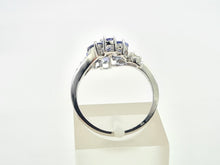 Cargar imagen en el visor de la galería, 6056: Vintage: 14ct White Gold Violet Blue Tanzanites Cluster Ring- crisp, sparkling eye candy