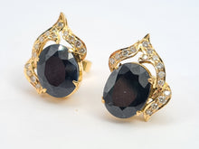 Load image into Gallery viewer, 6167: Vintage: 18ct Gold Australian Blue Sapphire Diamonds Stud Earrings- Superb quality