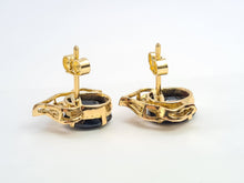 Load image into Gallery viewer, 6167: Vintage: 18ct Gold Australian Blue Sapphire Diamonds Stud Earrings- Superb quality