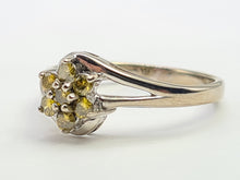 Cargar imagen en el visor de la galería, 6059 Vintage- 9ct White Gold 7 Yellow Diamonds Ring- Natural & rare