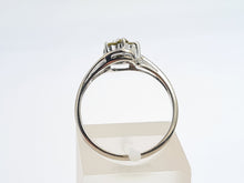 Cargar imagen en el visor de la galería, 6059 Vintage- 9ct White Gold 7 Yellow Diamonds Ring- Natural & rare