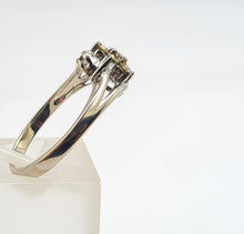 Cargar imagen en el visor de la galería, 6059 Vintage- 9ct White Gold 7 Yellow Diamonds Ring- Natural & rare