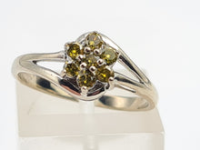 Cargar imagen en el visor de la galería, 6059 Vintage- 9ct White Gold 7 Yellow Diamonds Ring- Natural & rare