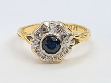 Load image into Gallery viewer, 6070: Vintage 18ct Gold Blue Sapphire & 8 Diamonds Daisy Cluster Ring- Old is beautiful