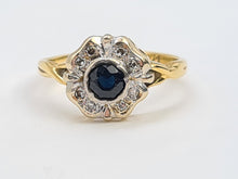 Load image into Gallery viewer, 6070: Vintage 18ct Gold Blue Sapphire & 8 Diamonds Daisy Cluster Ring- Old is beautiful