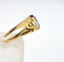 Load image into Gallery viewer, 7403 Vintage & Old 18ct Gold  Purple Amethyst Opals Dress Ring