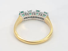 Load image into Gallery viewer, 6080 Vintage 18ct Emeralds Brilliant round cut Diamonds Eternity Rind