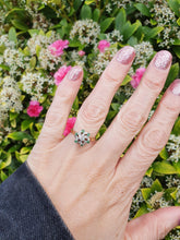 Load image into Gallery viewer, 6066 Vintage: 18ct Gold 6 Emeralds 7 Brilliant Cut Diamonds Cluster Ring