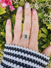 Load image into Gallery viewer, 6075-Vintage: 18ct White Gold Emerald Diamonds Statement Cluster Ring- superb