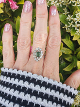 Load image into Gallery viewer, 6075-Vintage: 18ct White Gold Emerald Diamonds Statement Cluster Ring- superb