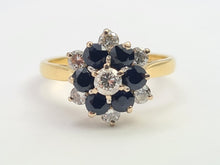 Cargar imagen en el visor de la galería, 7498: Vintage: 18ct Gold 7 Sapphires 6 Diamonds (0.6ct) Diamonds Flower Head Ring- from 1978- 46 years old