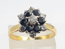 Cargar imagen en el visor de la galería, 7498: Vintage: 18ct Gold 7 Sapphires 6 Diamonds (0.6ct) Diamonds Flower Head Ring- from 1978- 46 years old