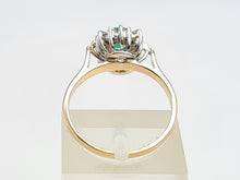 Load image into Gallery viewer, 6100: Vintage: 18ct Gold Emerald Diamonds Daisy Ring- Petite. Elegant, Sparkling