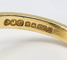 Load image into Gallery viewer, 6153: Vintage 18ct Gold Ruby Diamonds Flower Head Cluster Ring- an exceptional piece