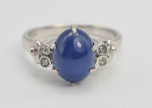 Cargar imagen en el visor de la galería, A9077: Vintage Rare 18ct White Gold Cabochon Cut Blue Star Sapphire Diamond Accents- crisp, clean, eye candy