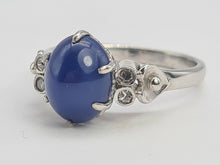 Cargar imagen en el visor de la galería, A9077: Vintage Rare 18ct White Gold Cabochon Cut Blue Star Sapphire Diamond Accents- crisp, clean, eye candy