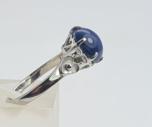 Cargar imagen en el visor de la galería, A9077: Vintage Rare 18ct White Gold Cabochon Cut Blue Star Sapphire Diamond Accents- crisp, clean, eye candy