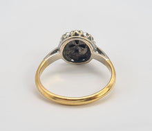 Cargar imagen en el visor de la galería, 8089: Vintage: (1965)- 18ct Gold Blue Sapphires 8 Round Cut Diamonds Cluster Ring- petite, sparkling, geometric set