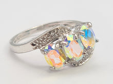 Cargar imagen en el visor de la galería, 8138: Vintage: 9ct White Gold Mercury Topaz Trilogy Diamonds Ring- wonderful colours