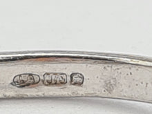 Cargar imagen en el visor de la galería, 8138: Vintage: 9ct White Gold Mercury Topaz Trilogy Diamonds Ring- wonderful colours