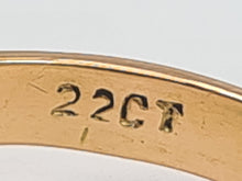 Load image into Gallery viewer, 6086 Antique: 22ct Gold Emerald Green Cabochon Chrysoprase Ring