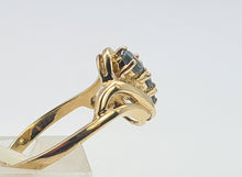 Load image into Gallery viewer, 6248 Vintage: 9ct Gold Mint Green Topaz Trilogy Ring