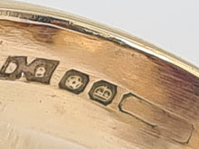 Load image into Gallery viewer, 6289 Vintage: 9ct Gold Large Trillion Cut Amethyst Cocktail Ring