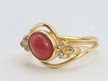 Cargar imagen en el visor de la galería, 0372: Vintage; 18ct Gold "carbuncle" Red Agate Diamonds Dress Ring- rare,