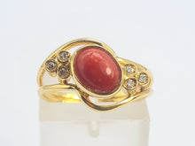 Cargar imagen en el visor de la galería, 0372: Vintage; 18ct Gold "carbuncle" Red Agate Diamonds Dress Ring- rare,