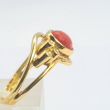 Cargar imagen en el visor de la galería, 0372: Vintage; 18ct Gold "carbuncle" Red Agate Diamonds Dress Ring- rare,
