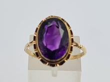 Load image into Gallery viewer, 6267 Vintage: 9ct Gold Rich Purple Amethyst Solitaire-From 1974