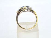 Cargar imagen en el visor de la galería, 0328: Vintage: 14ct Gold Cornflower Blue Sapphires Diamonds Ring