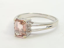Cargar imagen en el visor de la galería, 0351: Vintage: 14ct White Gold Emerald Cut Pink Morganite Diamonds Cocktail Ring