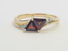 Load image into Gallery viewer, 6239 Vintage: 18ct Gold Triangular Cut Red Garnets Diamonds Geometric Set Ring