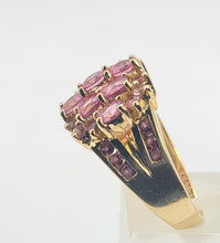 Load image into Gallery viewer, 6240 Vintage: 9ct Gold Pink Sapphires Topaz Cocktail Ring