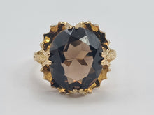Cargar imagen en el visor de la galería, 0498: Vintage: 9ct Gold Large Cognac Quartz Ring- Date Mark 1972