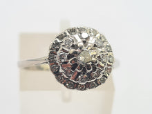 Cargar imagen en el visor de la galería, 0330: Vintage: 18ct White Gold 25 Diamonds Geometric Cluster Ring- Exquisite