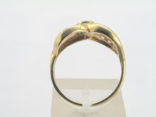 Load image into Gallery viewer, 0401: Vintage: 14ct Gold Emerald Crossover Cocktail Ring - lovely symmetry