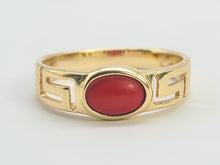 Cargar imagen en el visor de la galería, 0402: Vintage: 14ct Gold Geometric Set Red Cabochon Coral Signet Ring